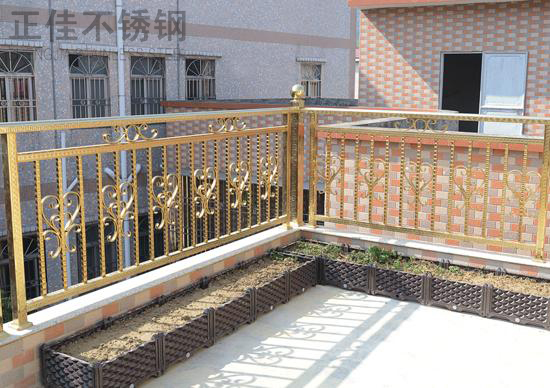 华体在线_华体会（中国）回形花纹管围栏